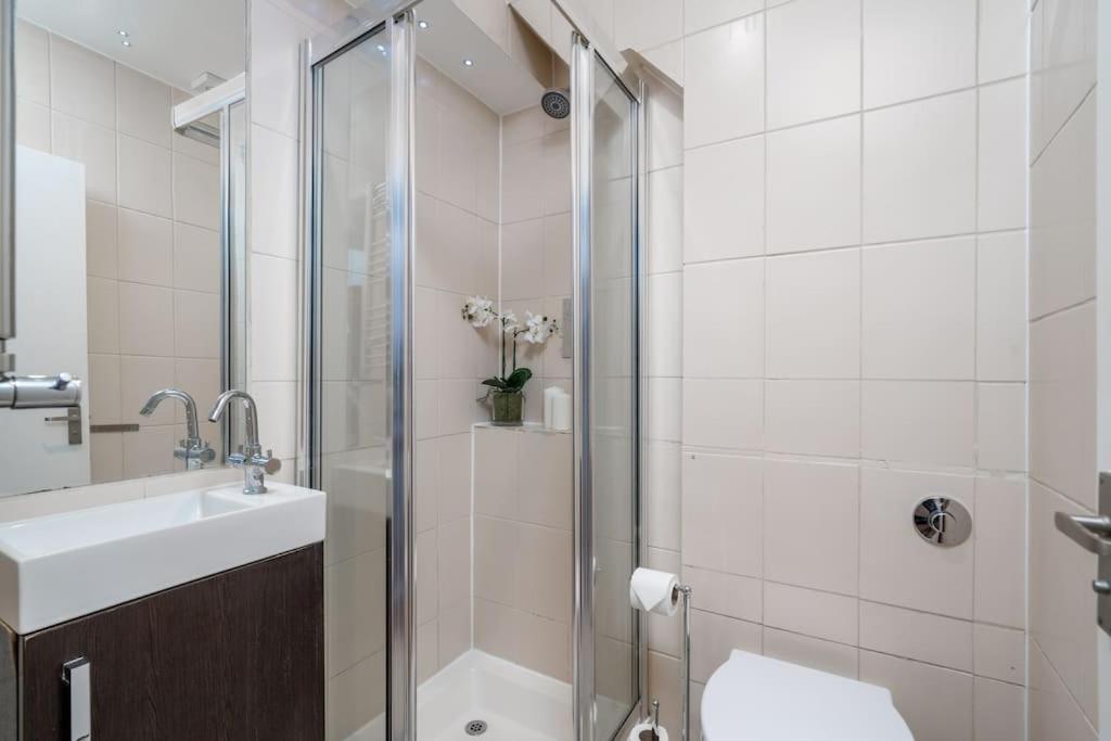 Paddington Prime Tourist Entire 1 Bed Flat For 4 Διαμέρισμα Λονδίνο Εξωτερικό φωτογραφία